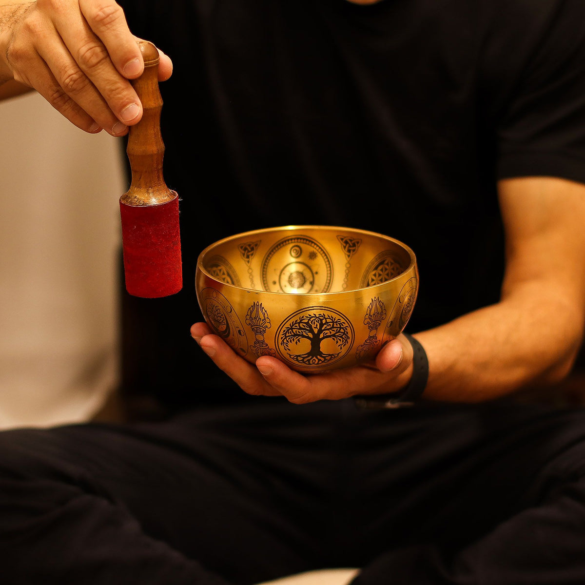 Coffret 4 Bols Chantants en Laiton Gravés Bouddha • 3,85kg