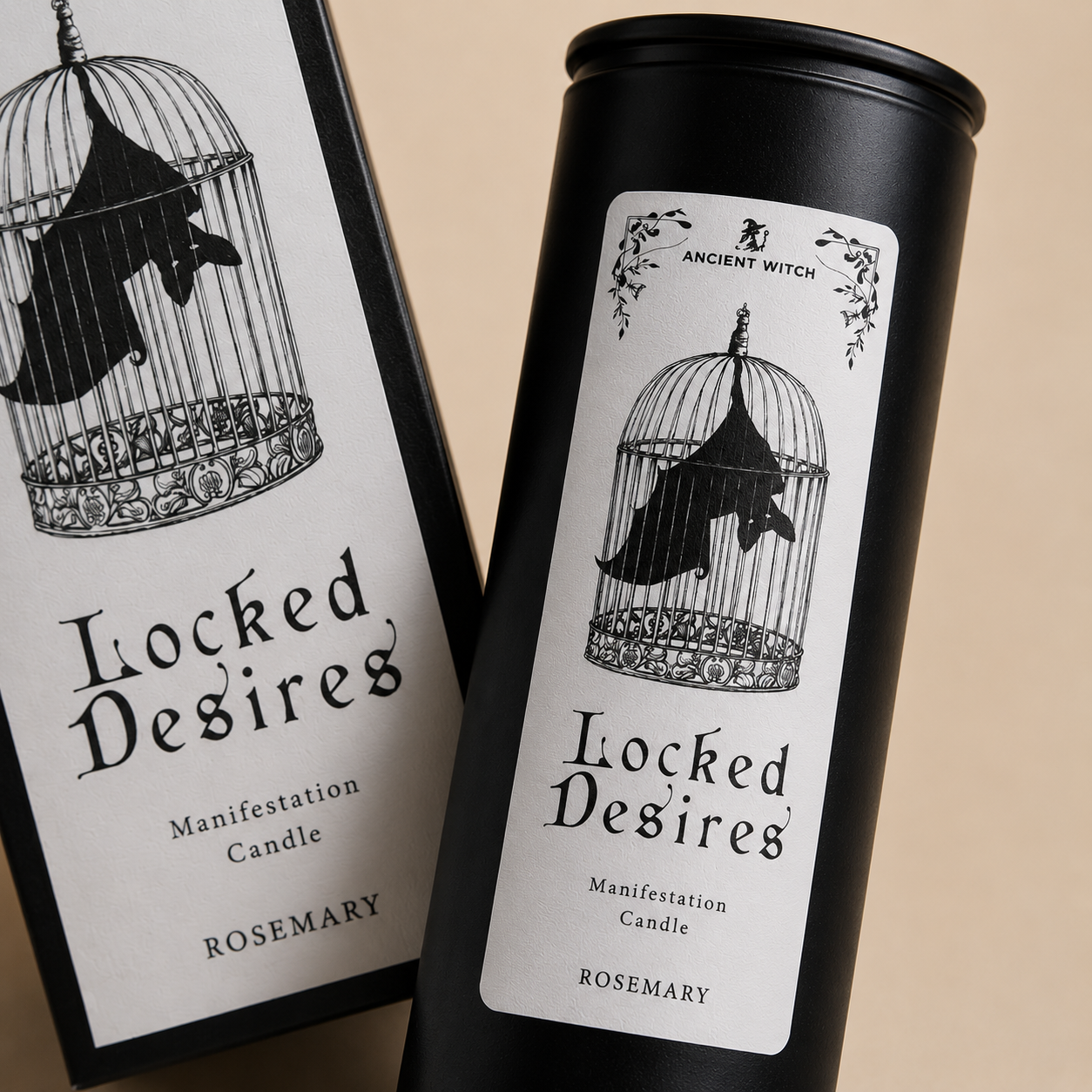 Zoom sur l’étiquette et le packaging noir de la bougie rituelle Locked Desires parfum romarin